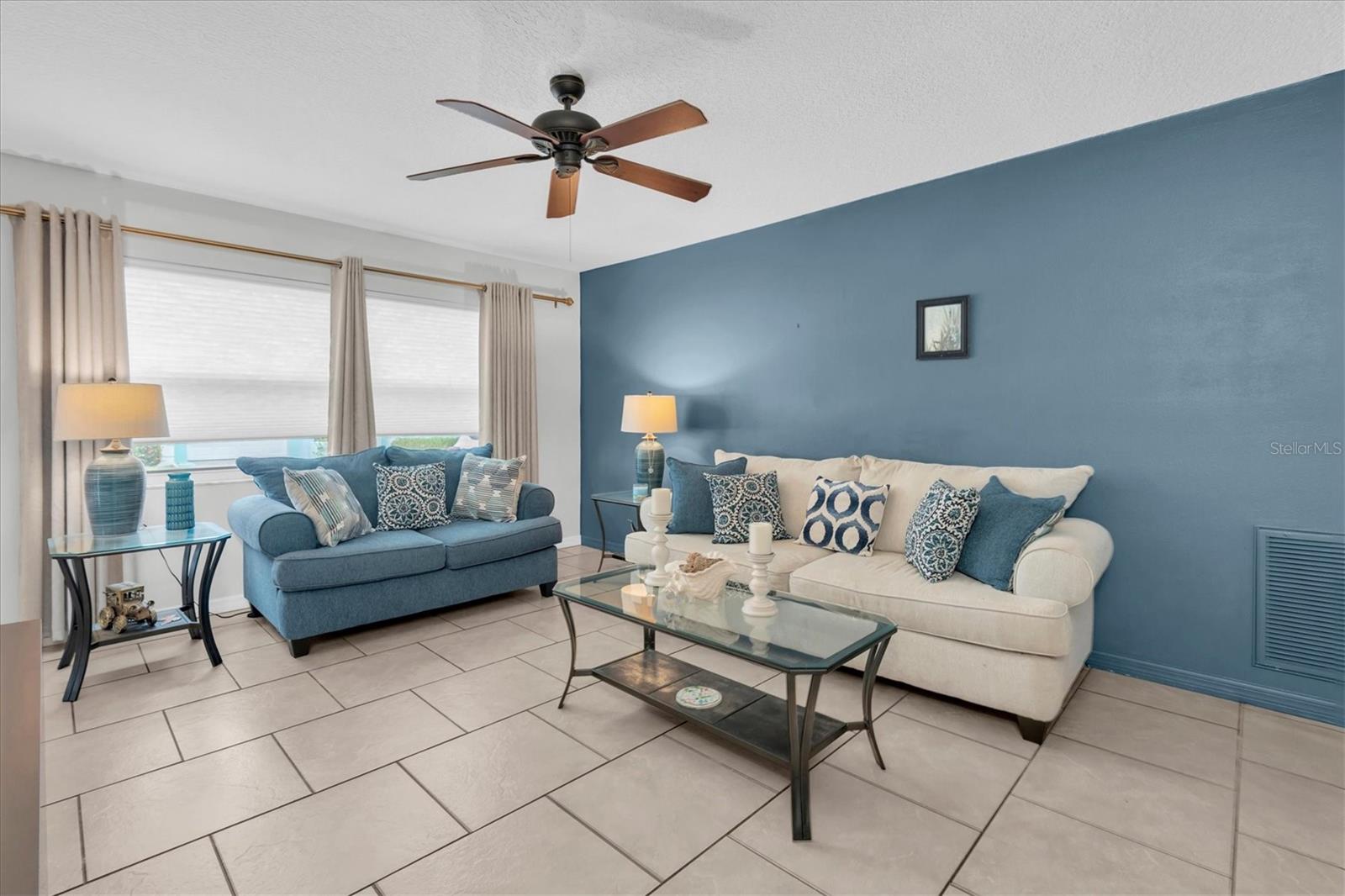 7030 Versailles N Property Photo 3