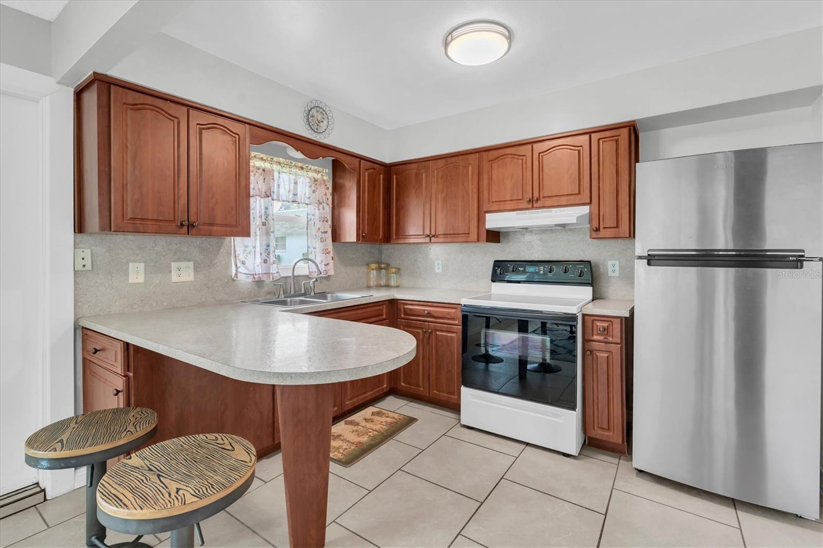 7030 Versailles N Property Photo 13