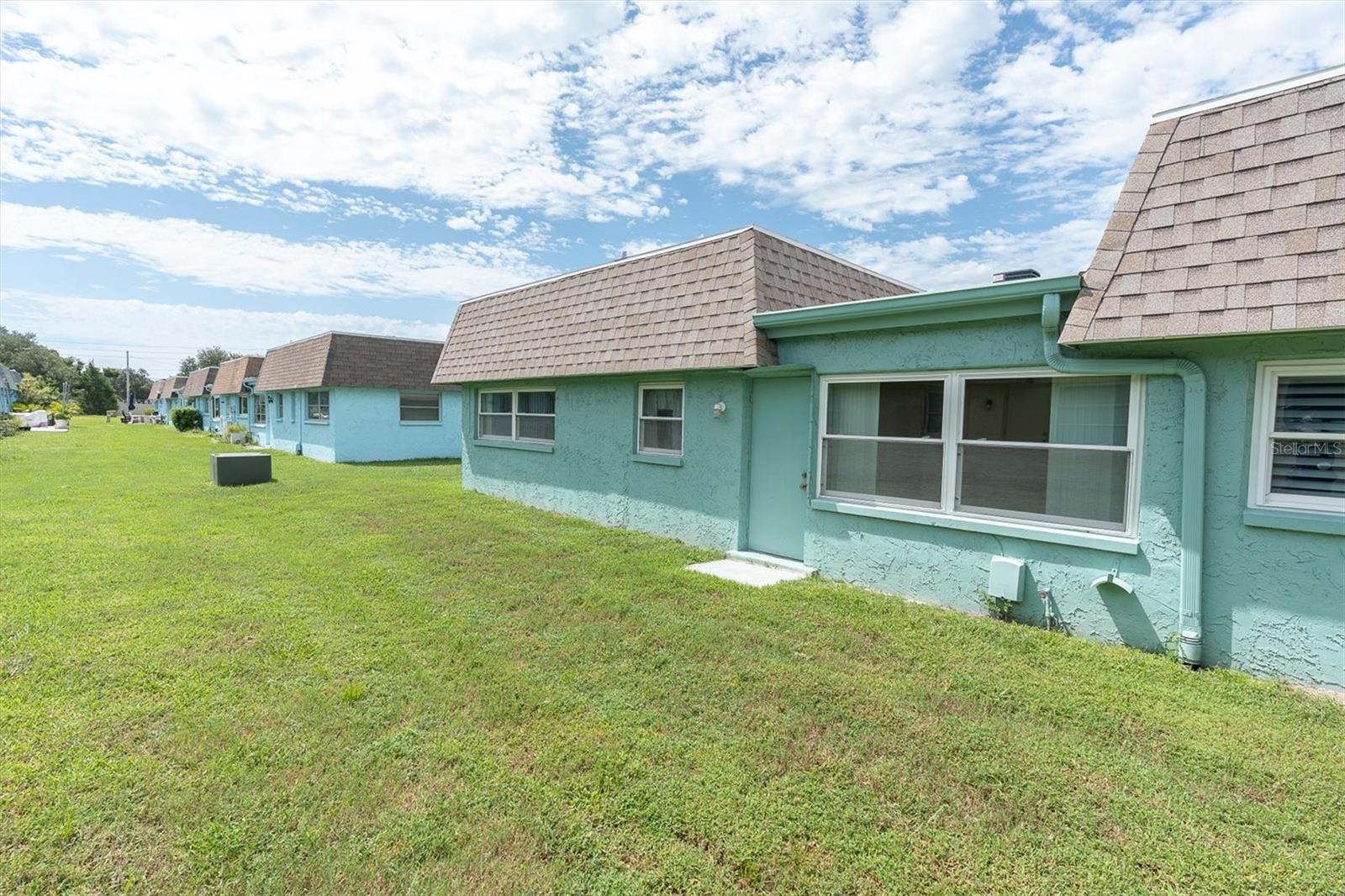 7030 Versailles N Property Photo 21