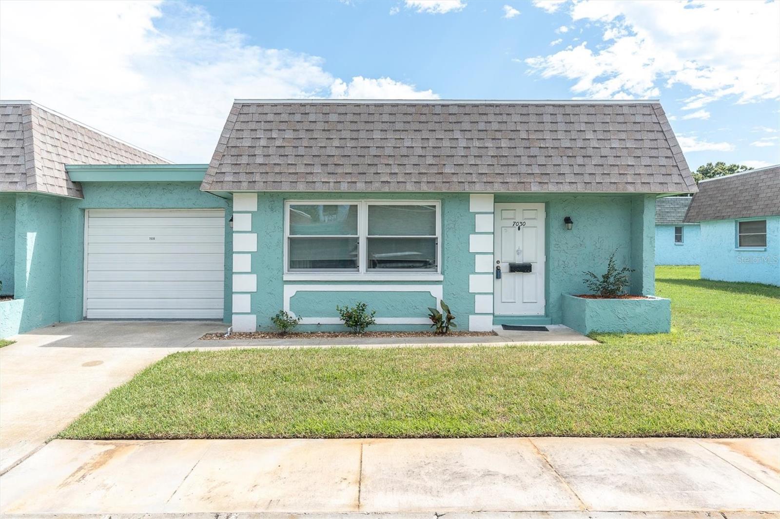 7030 Versailles N Property Photo 25