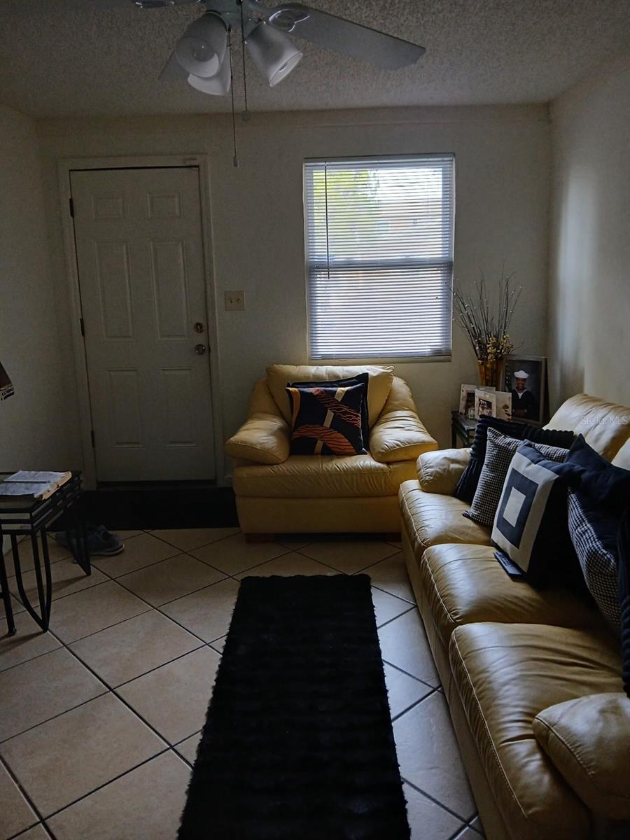 905 Beverly Ave Property Photo 3