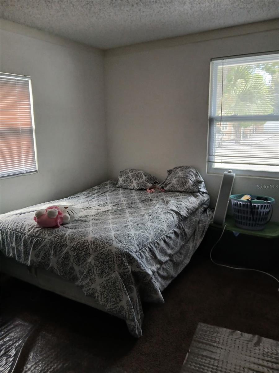905 Beverly Ave Property Photo 5