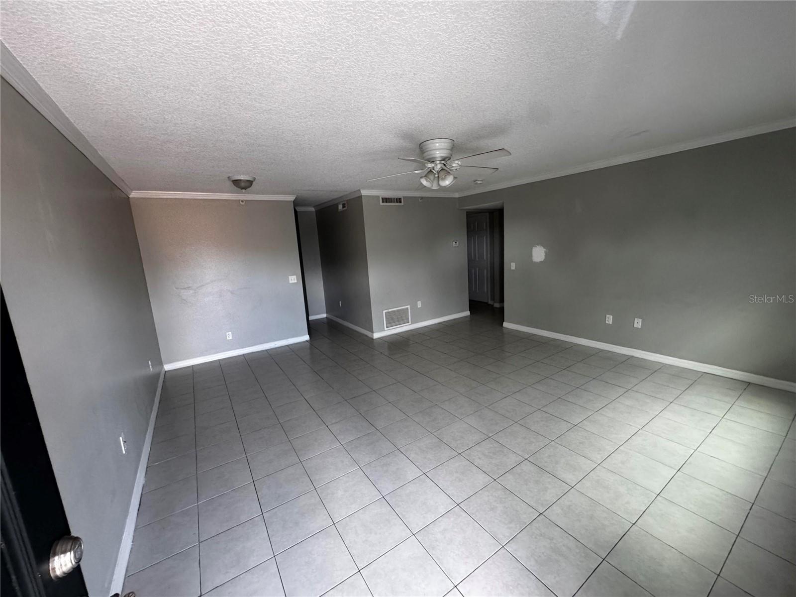 307 Oak Rose Ln #201 Property Photo 3
