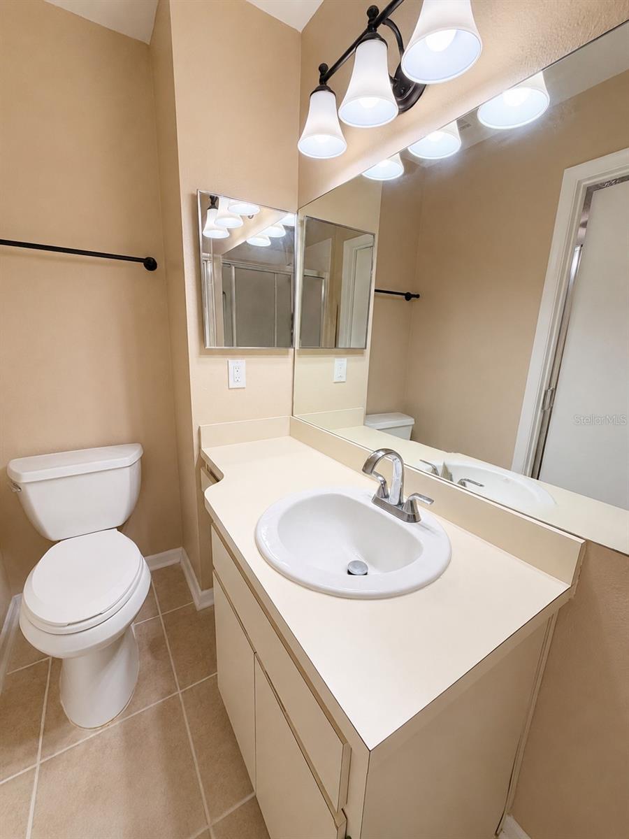1435 Millstream Ln #204 Property Photo 13