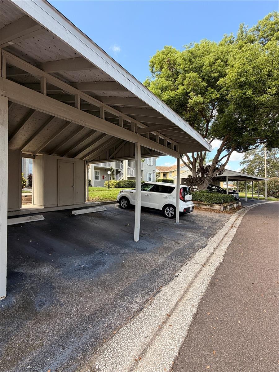 1435 Millstream Ln #204 Property Photo 18