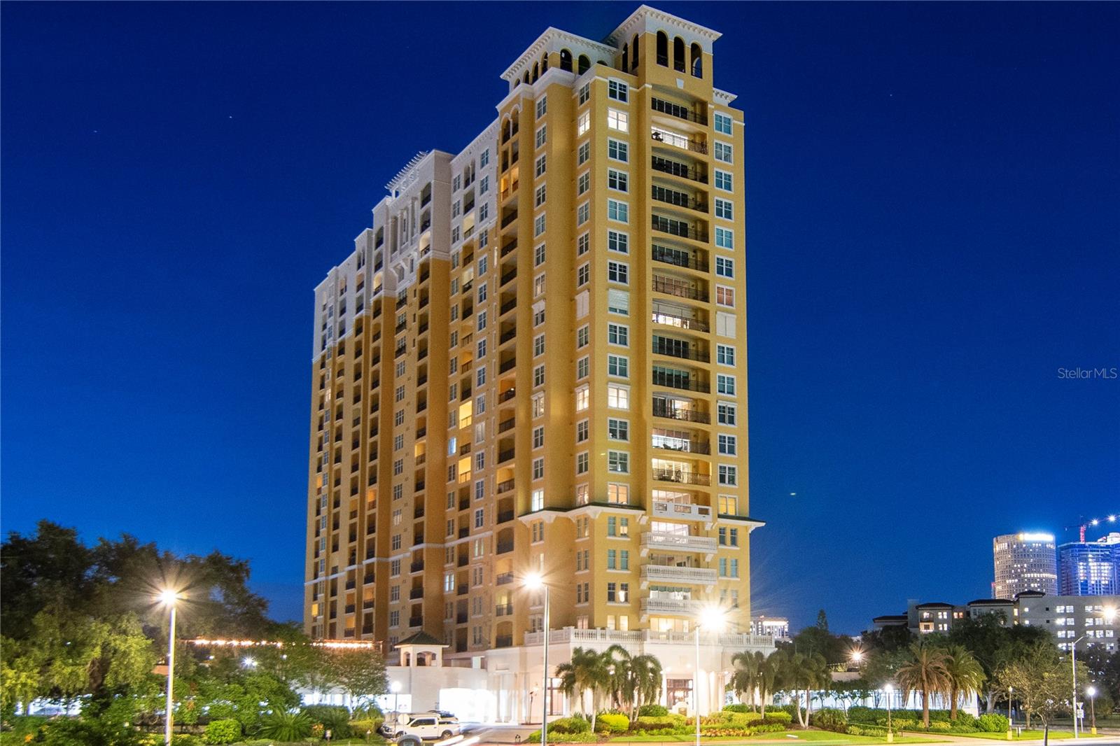 345 Bayshore Blvd #808 Property Photo 1