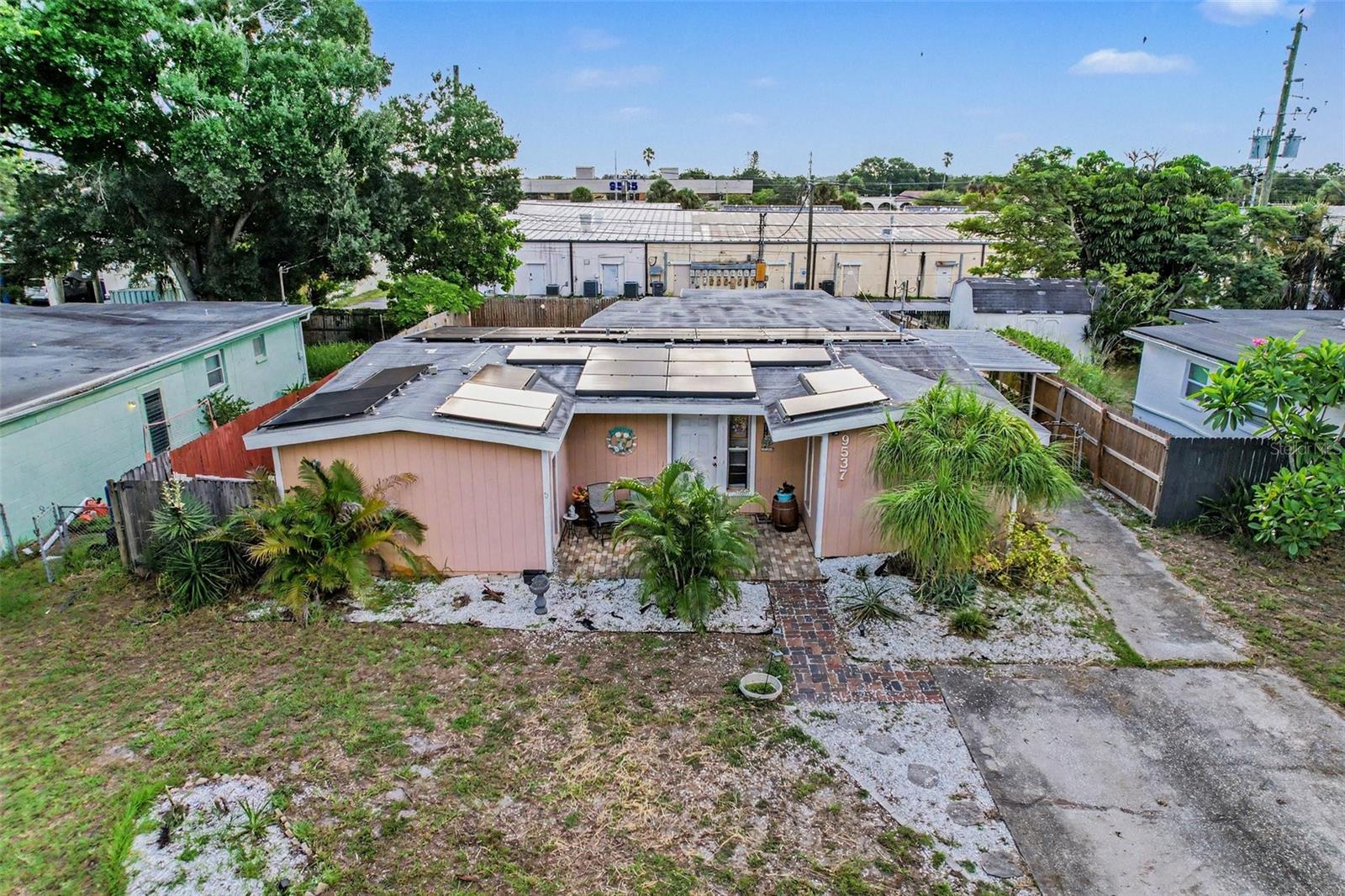 9537 Crestview St Property Photo 1