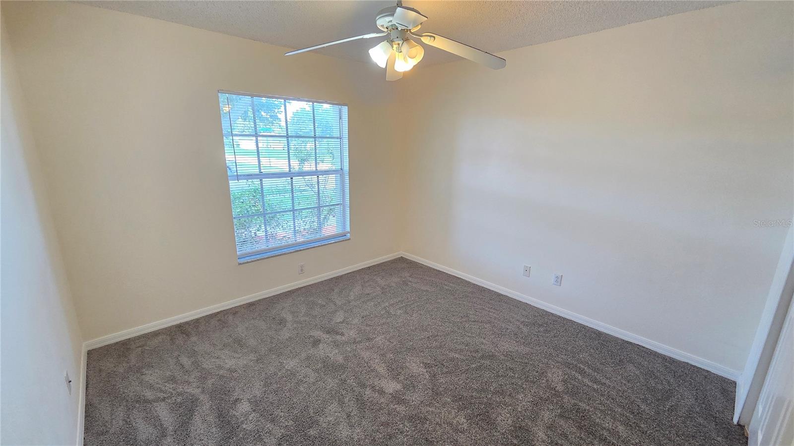 12922 Fieldmoor Ct Property Photo 19