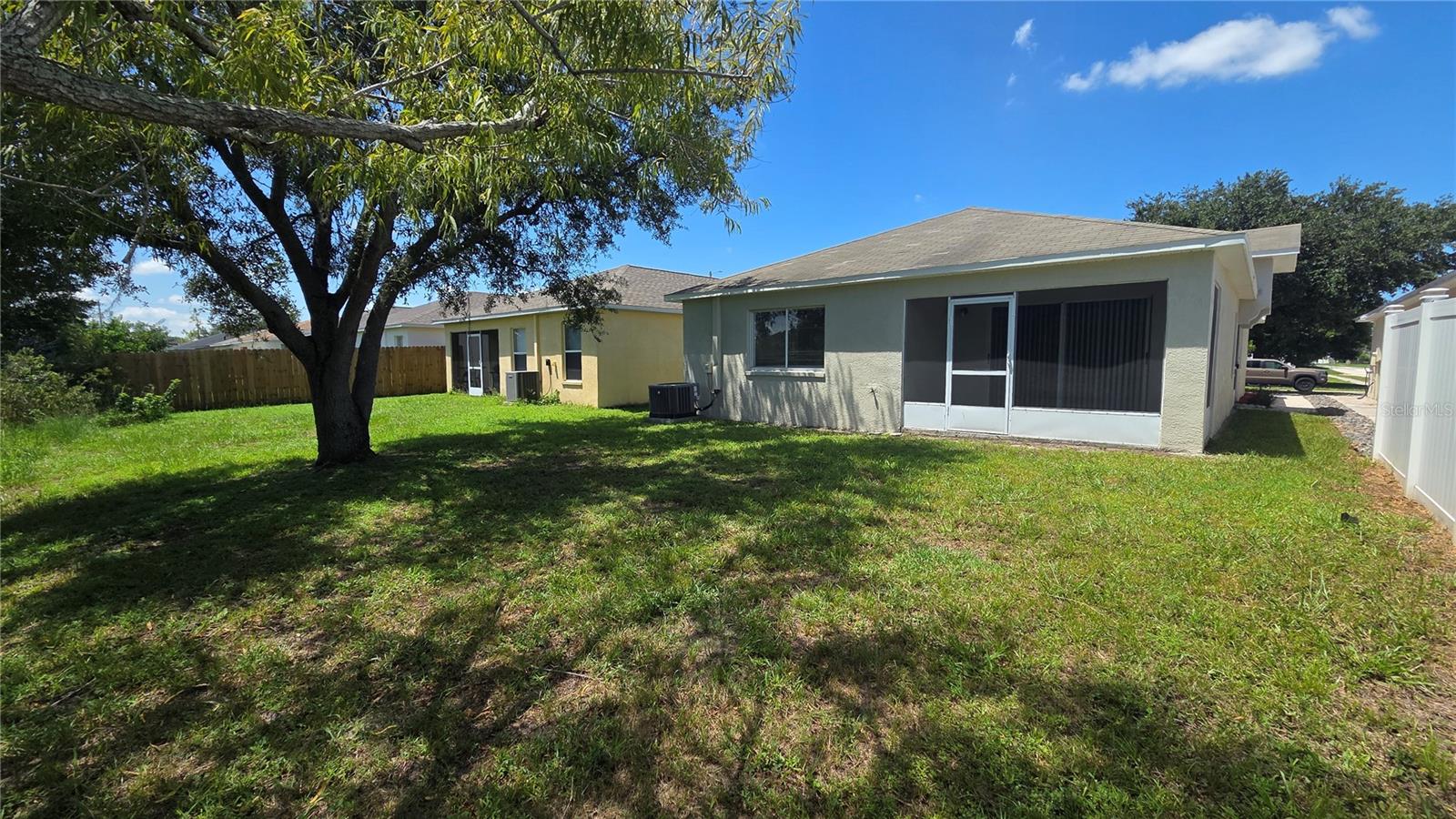 12922 Fieldmoor Ct Property Photo 24