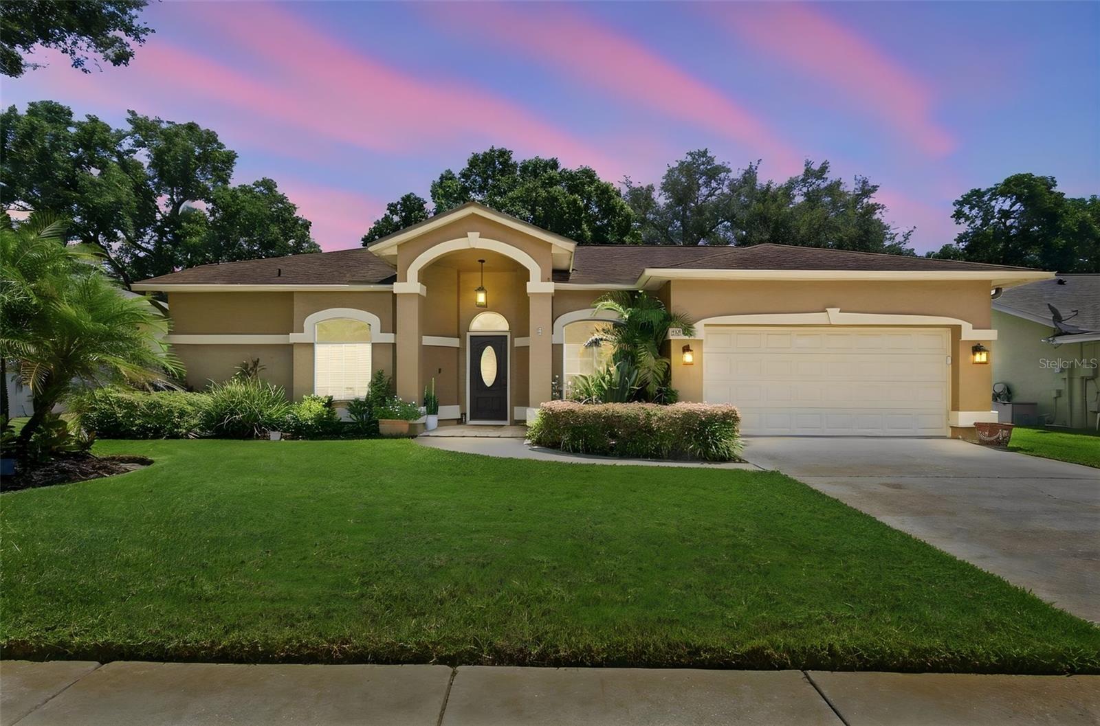 2244 GROVELAND DR