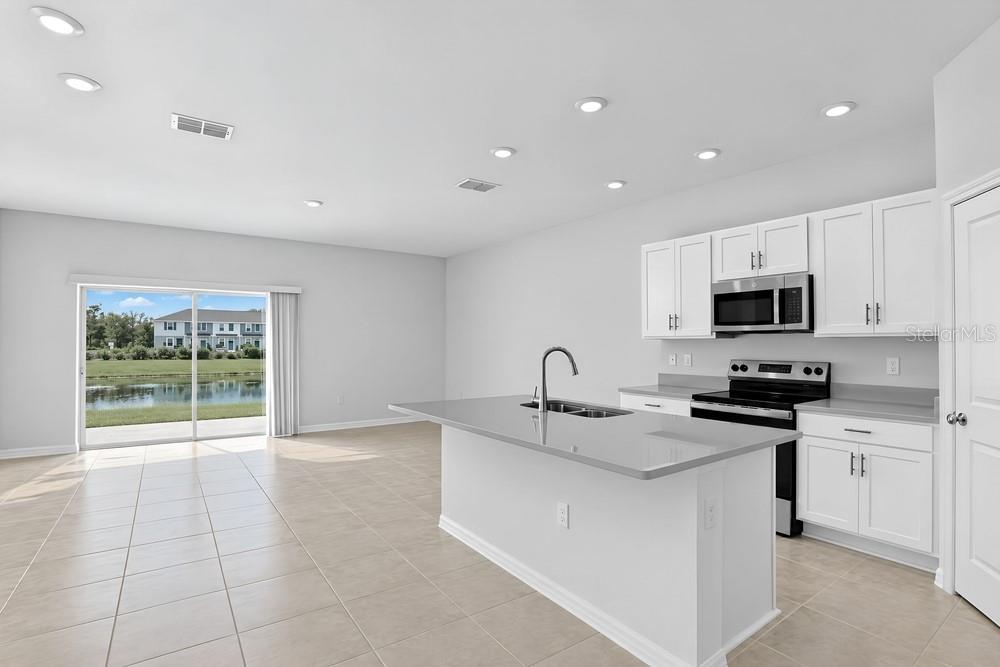 13203 Stable Pl Property Photo 9