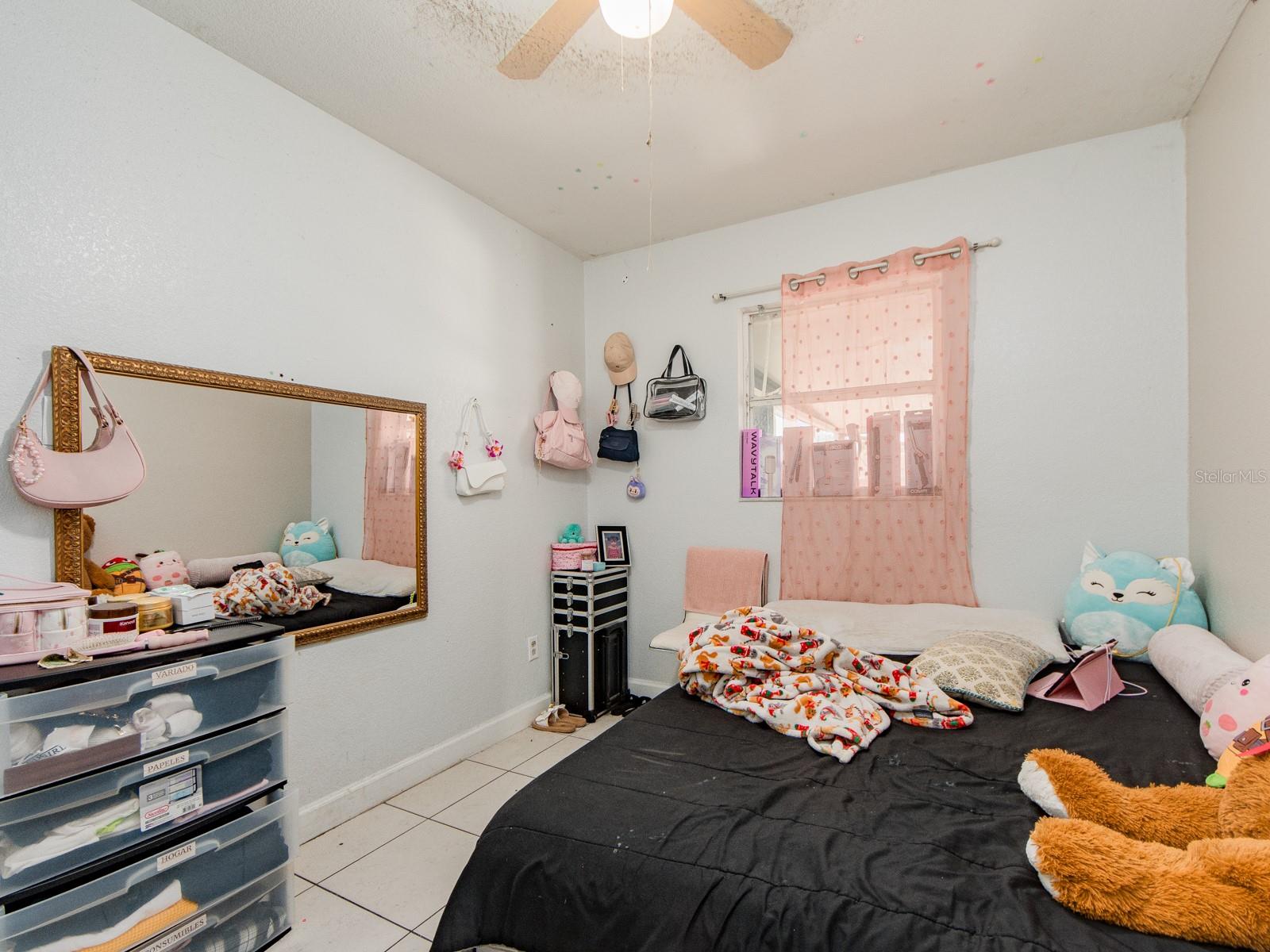 2532 W Walnut St Property Photo 6