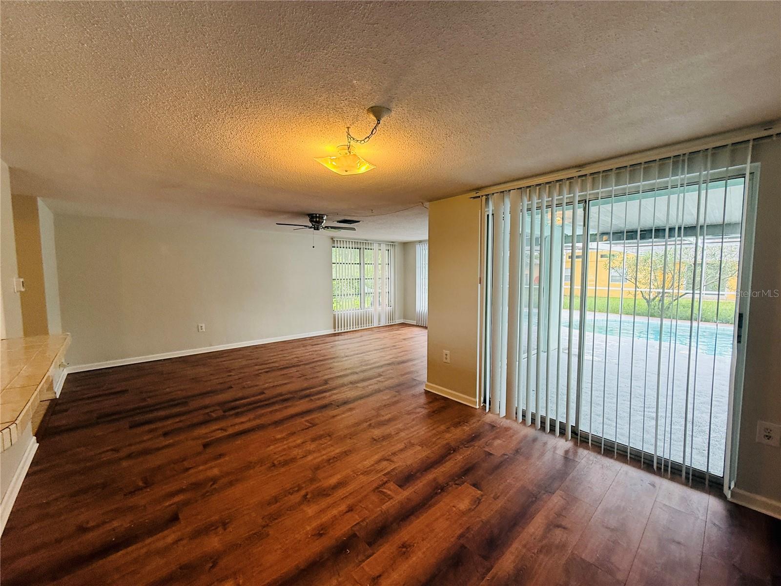 7910 Lilac Dr Property Photo 5