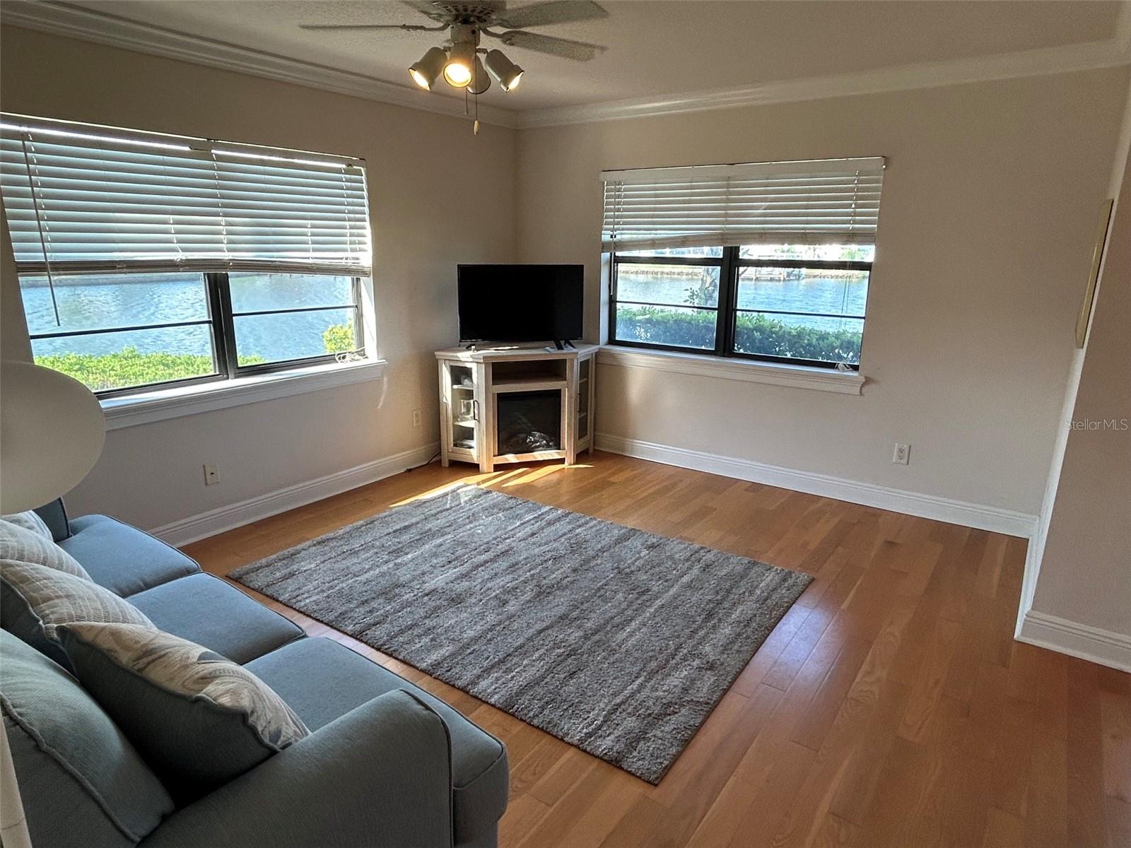 608 Yardarm Dr #4 Property Photo 11