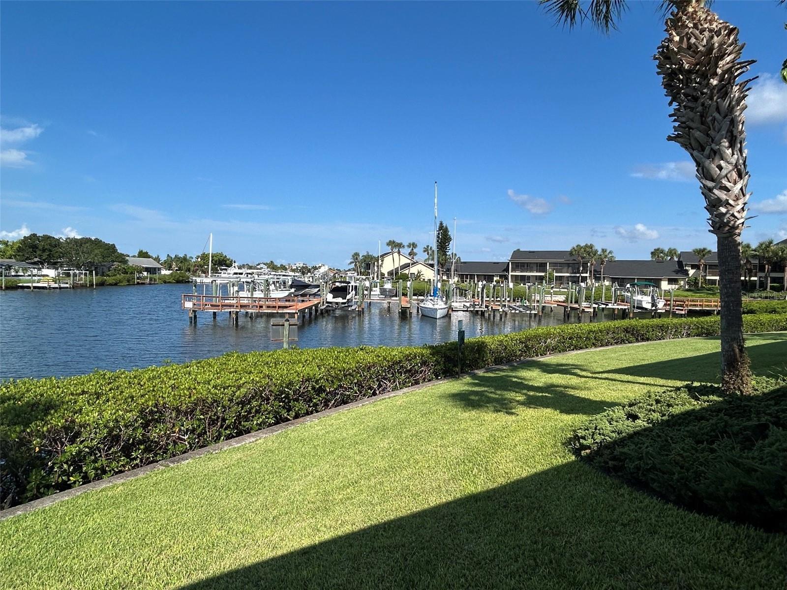 608 Yardarm Dr #4 Property Photo 23