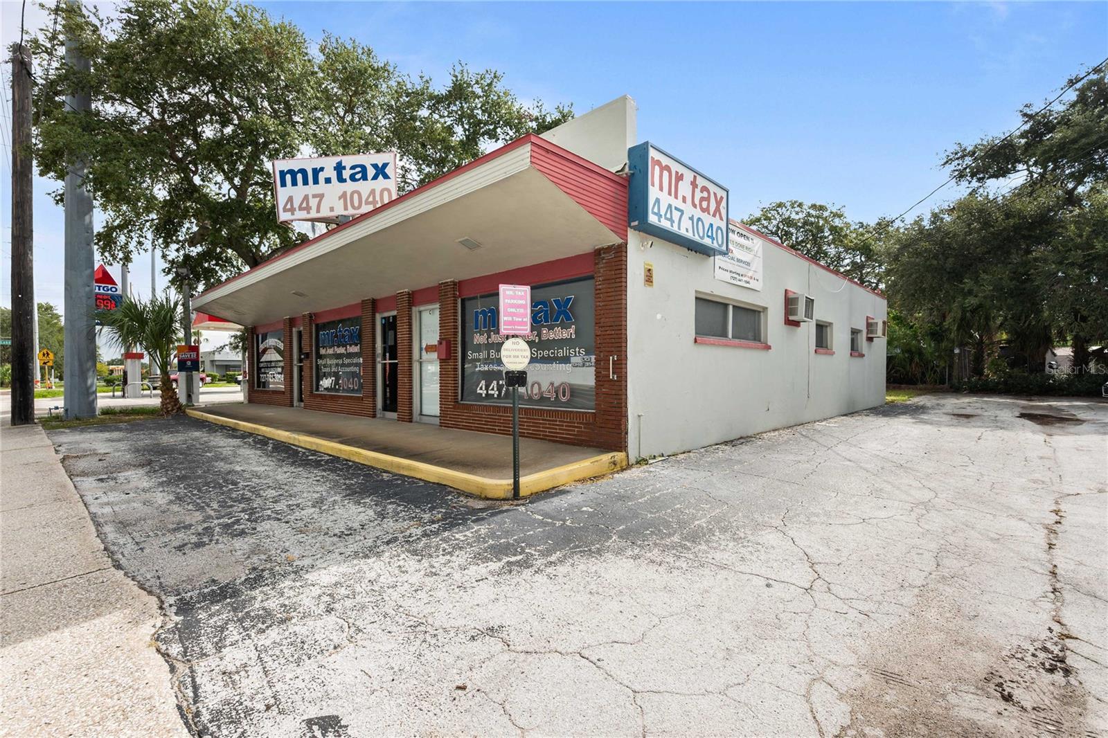 1311 S Missouri Ave Property Photo 4