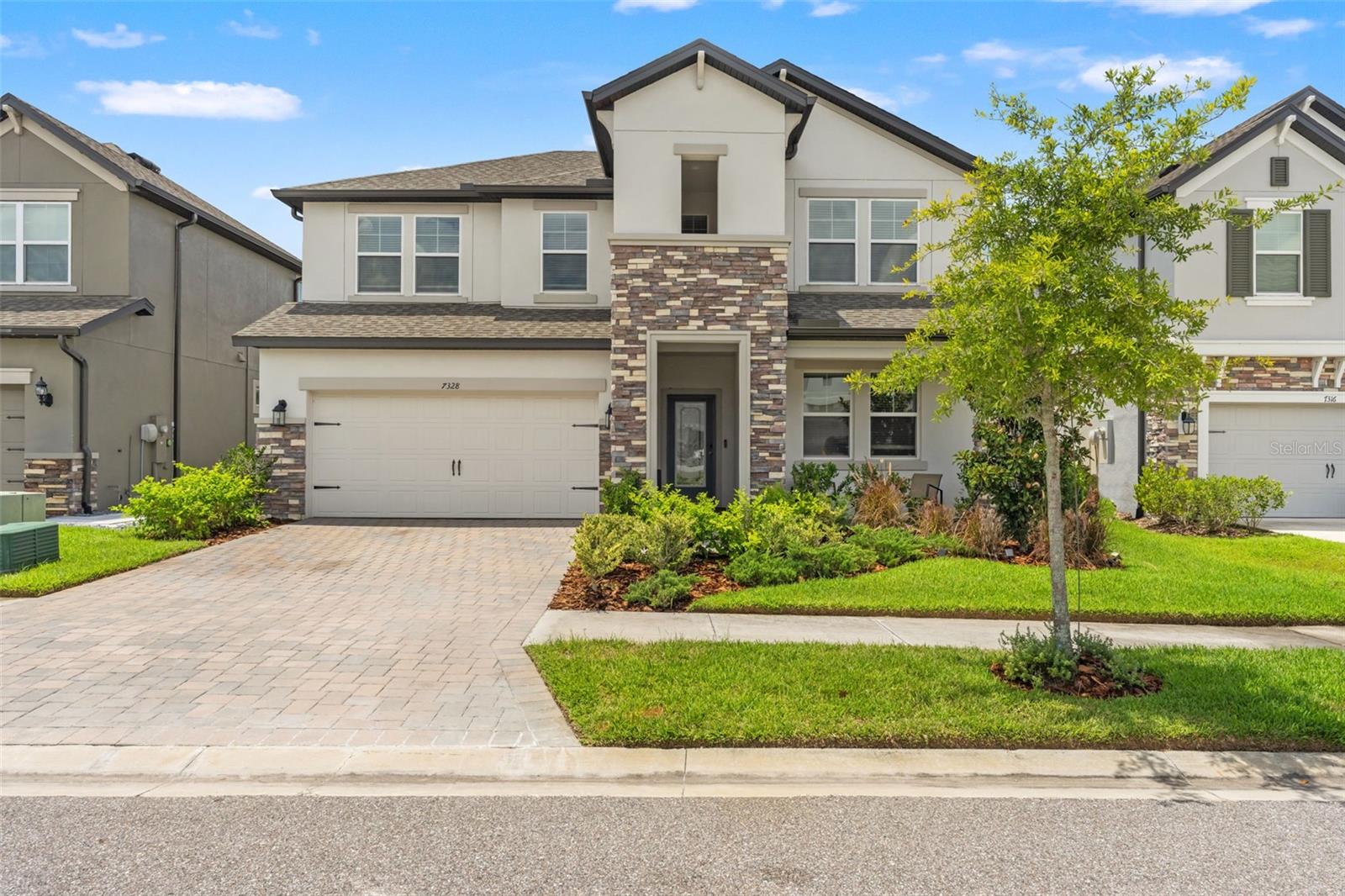 7328 Pool Compass Loop Property Photo 5