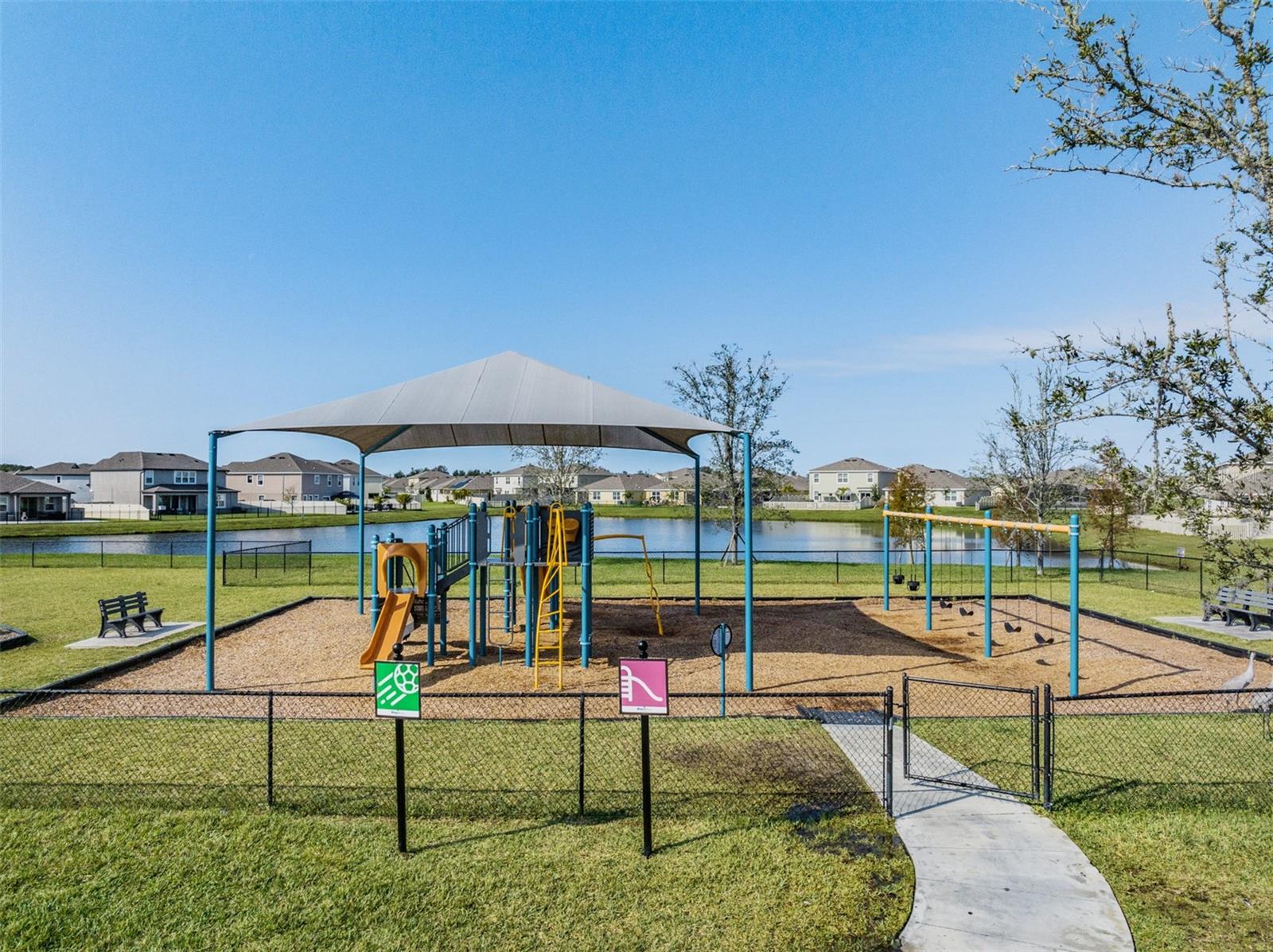 7328 Pool Compass Loop Property Photo 54