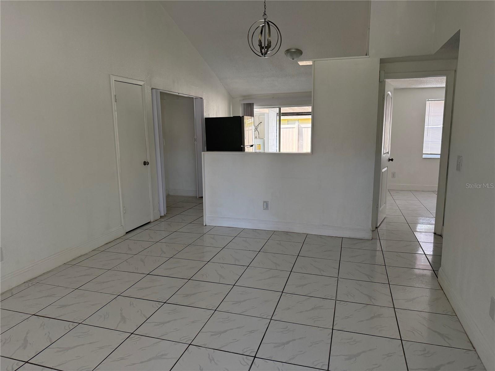 10205 Bellhurst Ct Property Photo 4