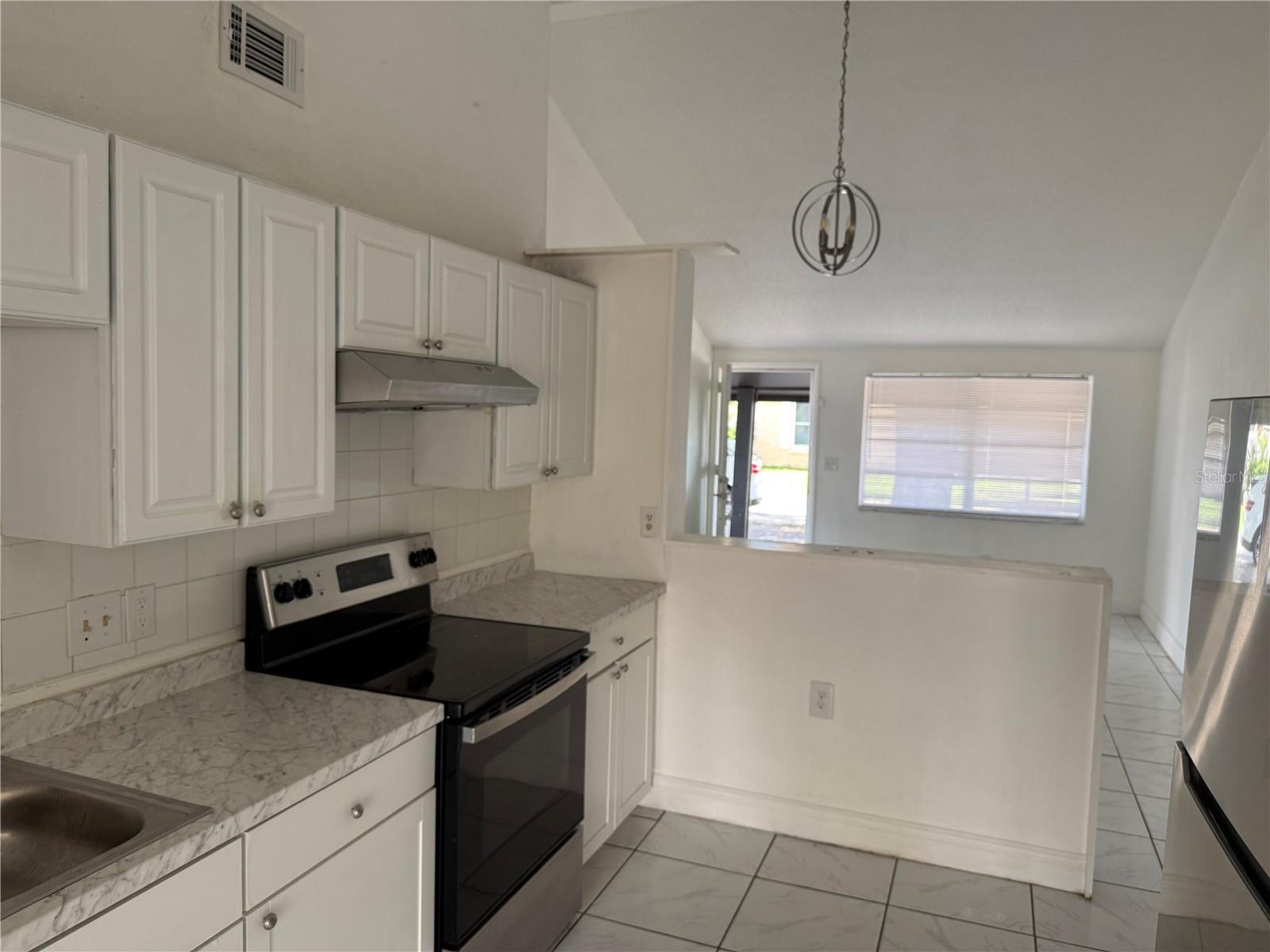 10205 Bellhurst Ct Property Photo 7