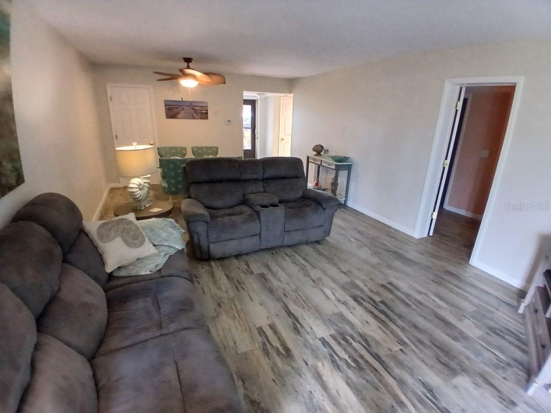 10350 Imperial Point Dr W #8 Property Photo 28