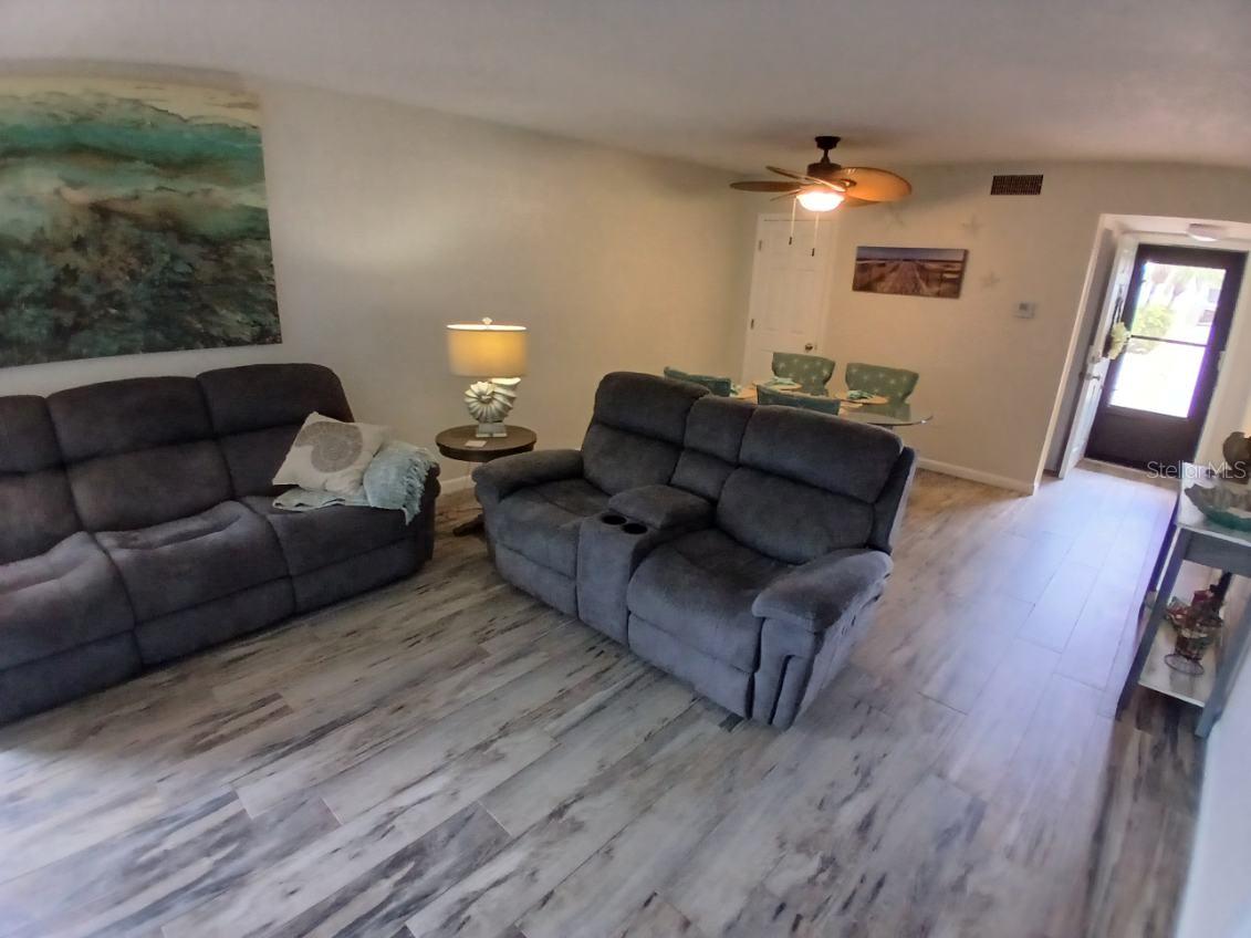 10350 Imperial Point Dr W #8 Property Photo 29