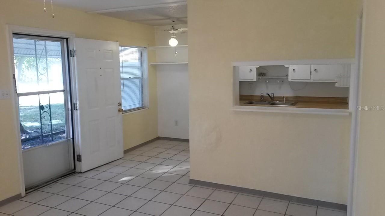 586 140th Ave E #2 Property Photo 9