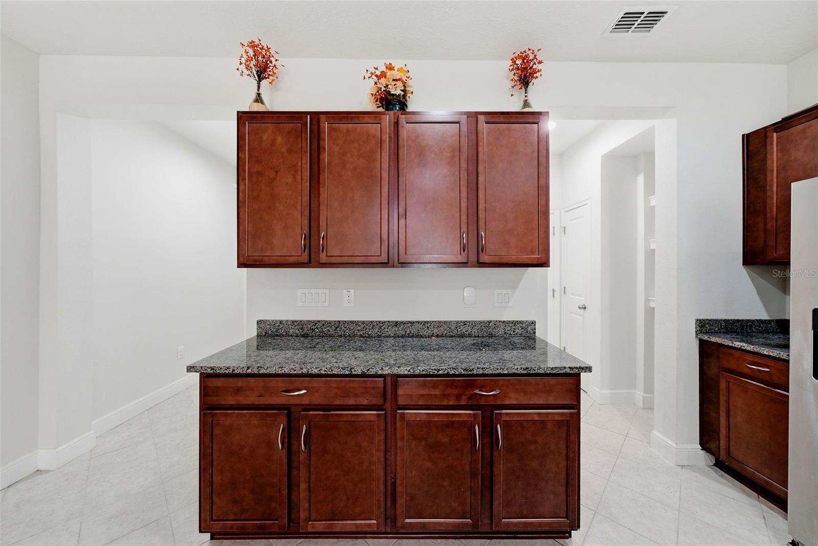 11752 Cambium Crown Dr Property Photo 6