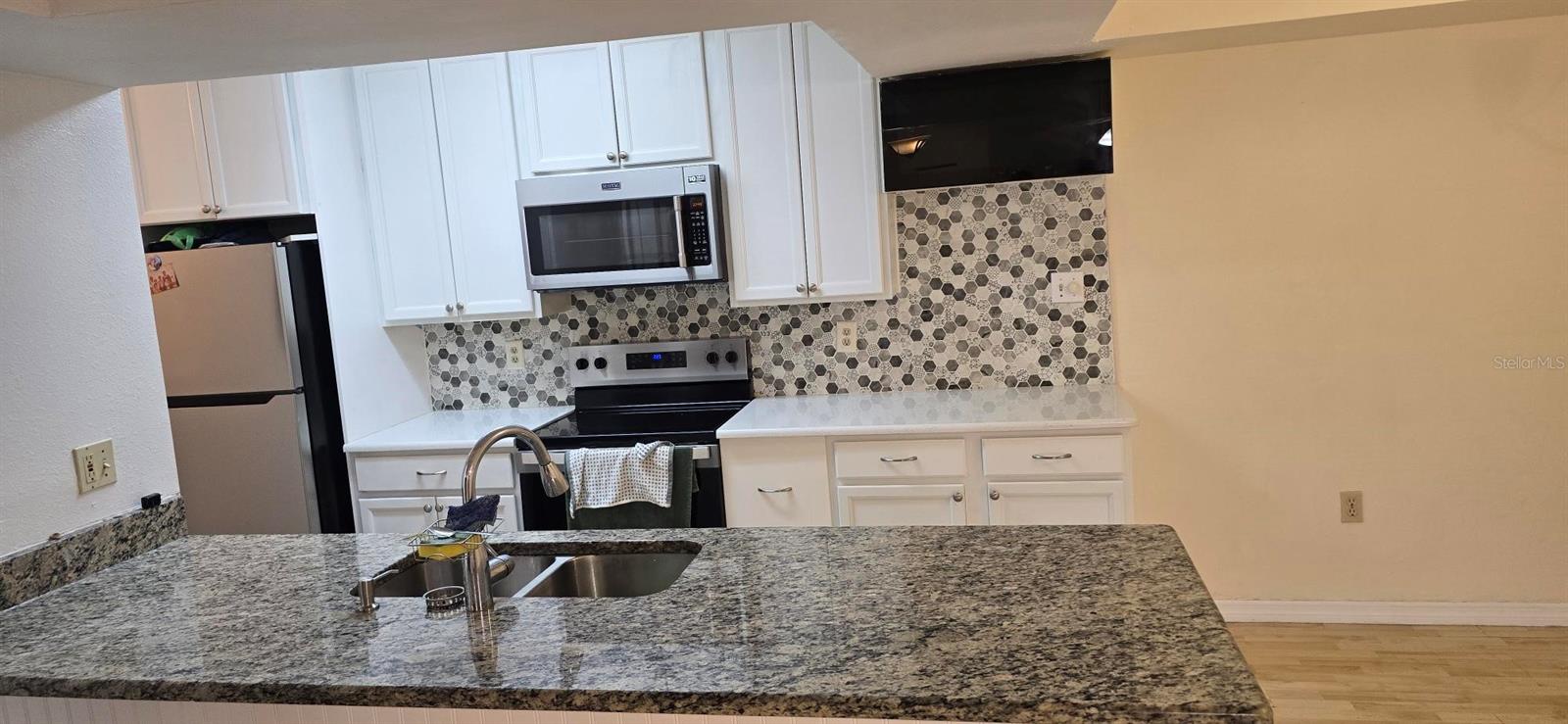 3004 Parkway Blvd #210 Property Photo 11