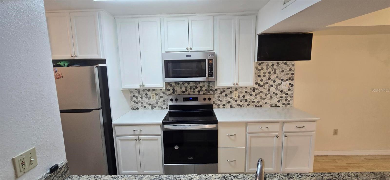 3004 Parkway Blvd #210 Property Photo 15
