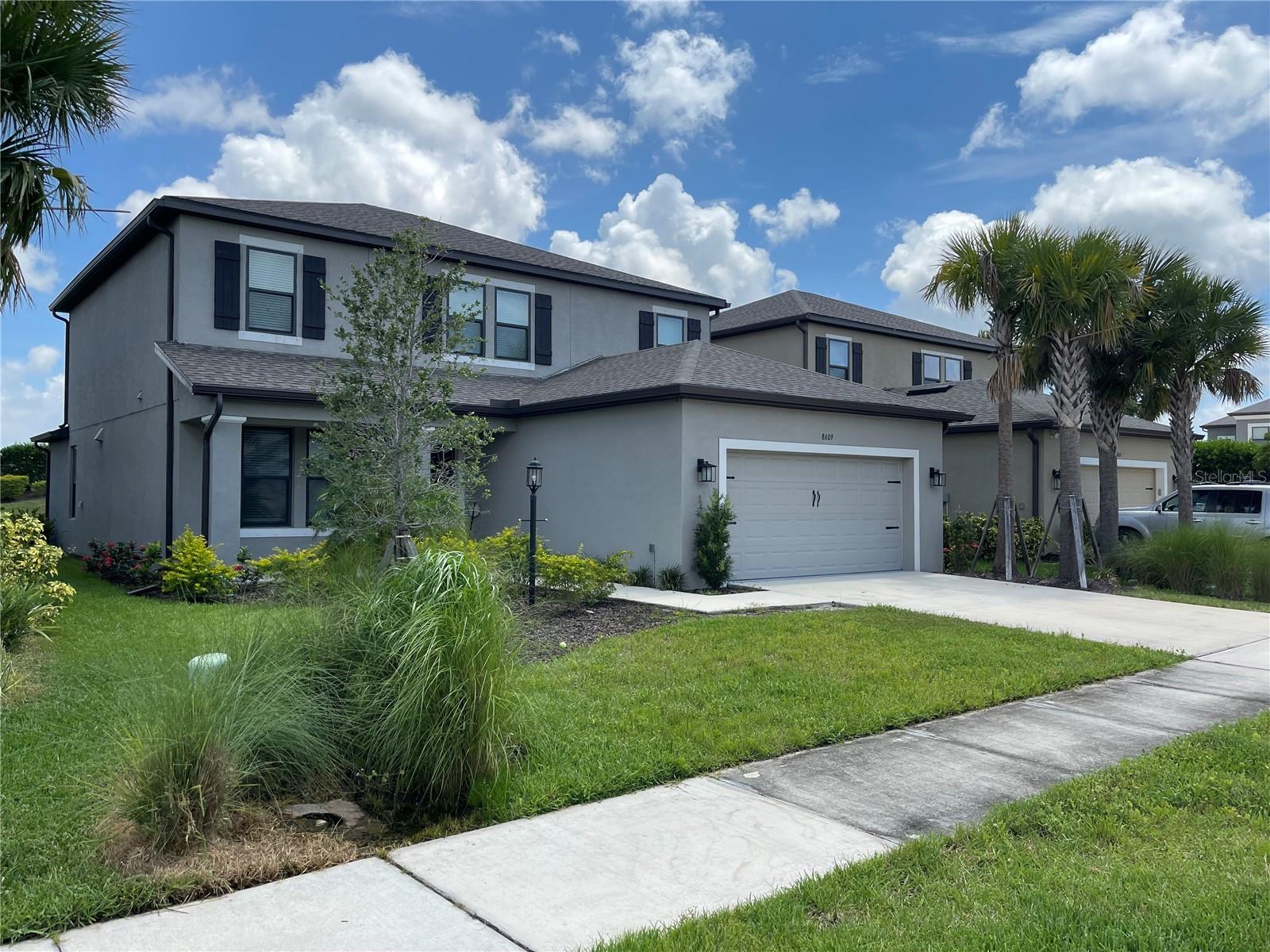 8609 Evening Dr Property Photo 3