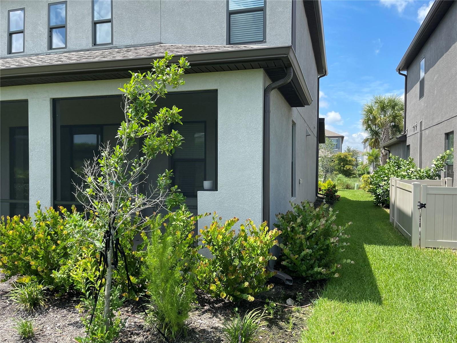 8609 Evening Dr Property Photo 7