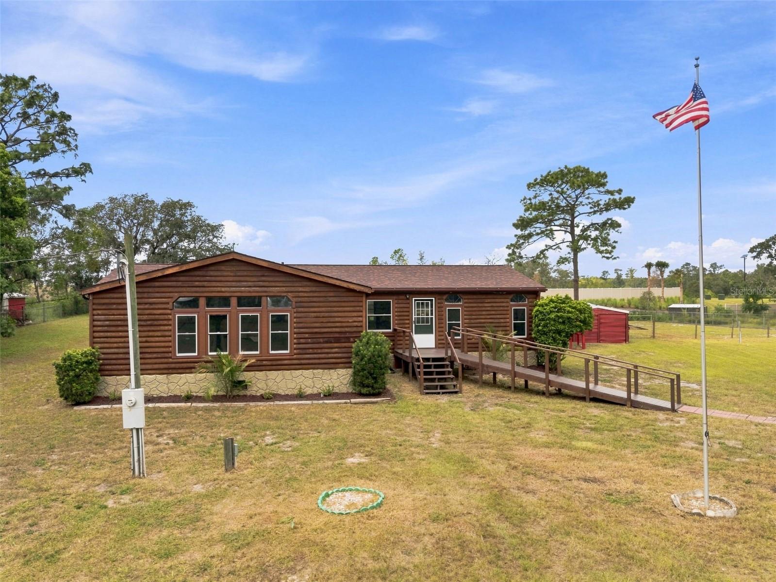 16303 Tomahawk St Property Photo 1