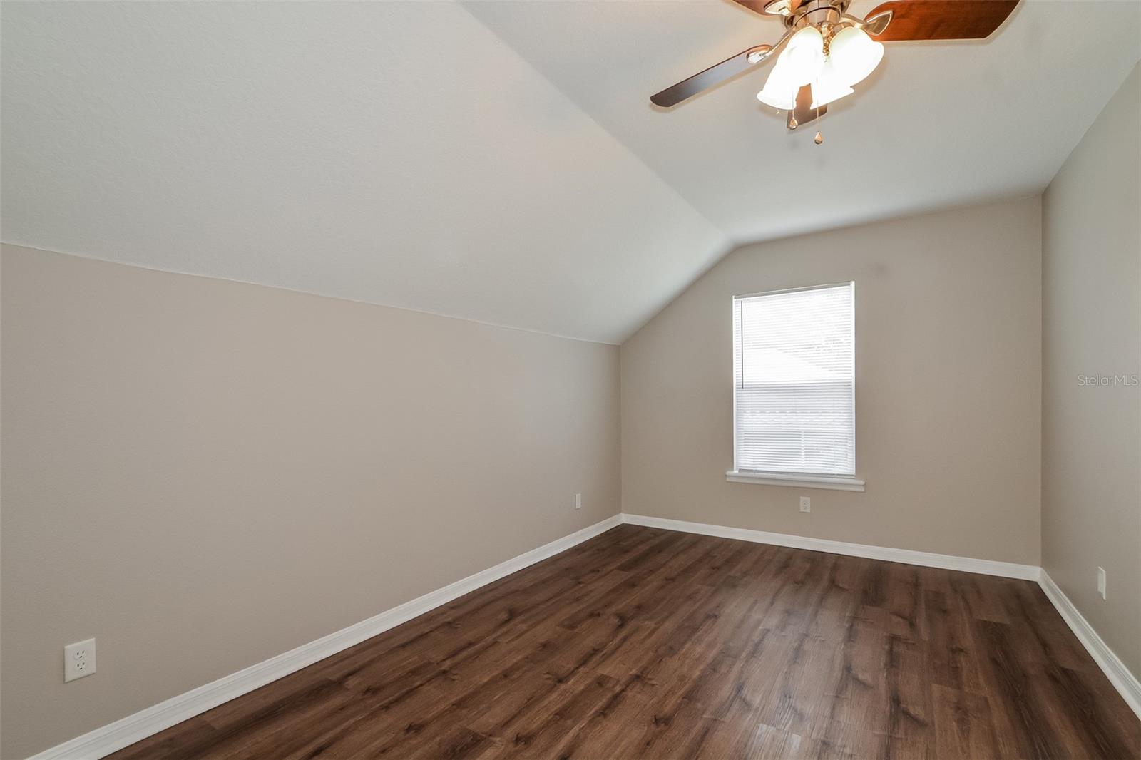 10 Jett Loop Property Photo 25