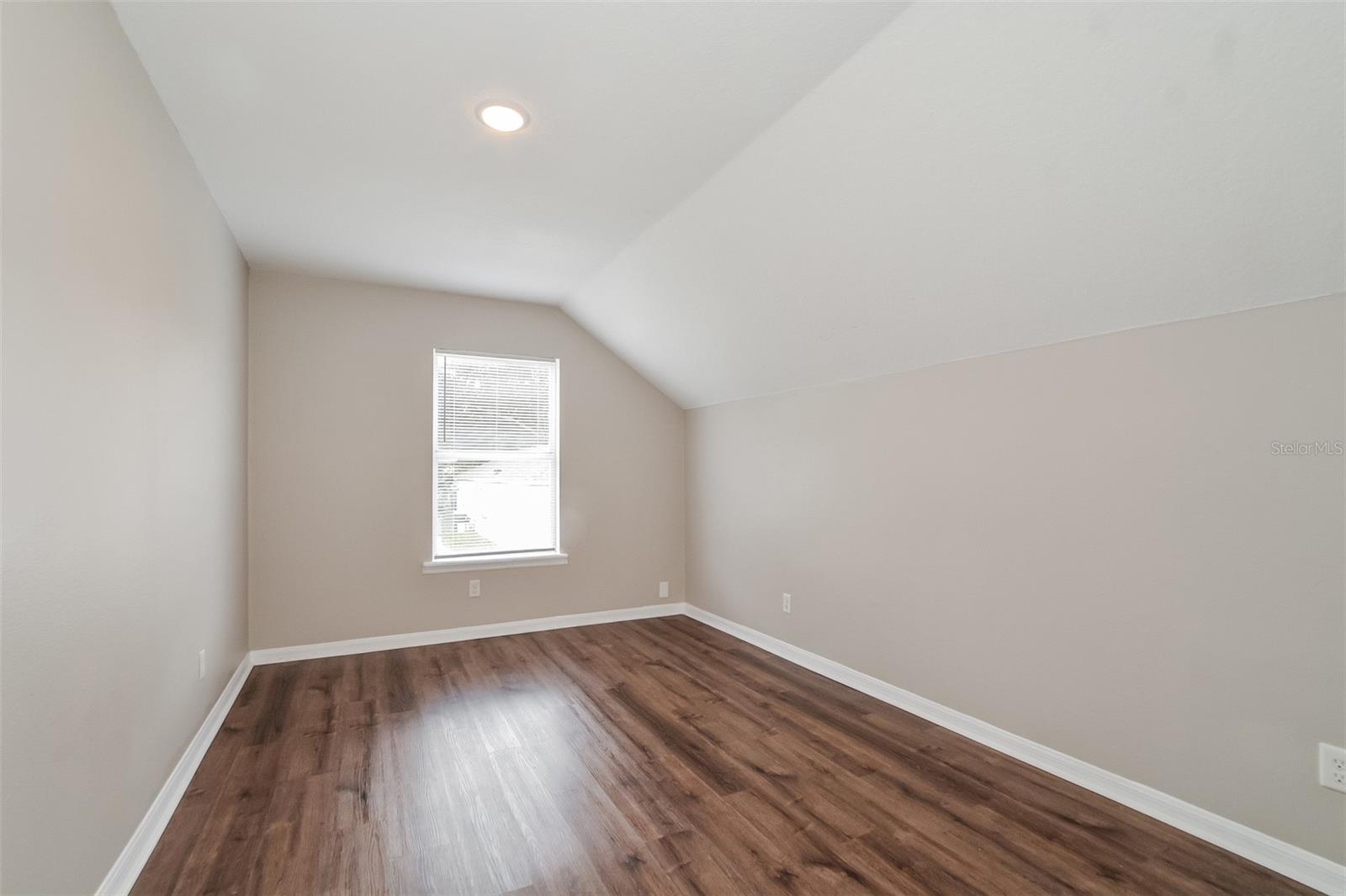 10 Jett Loop Property Photo 29
