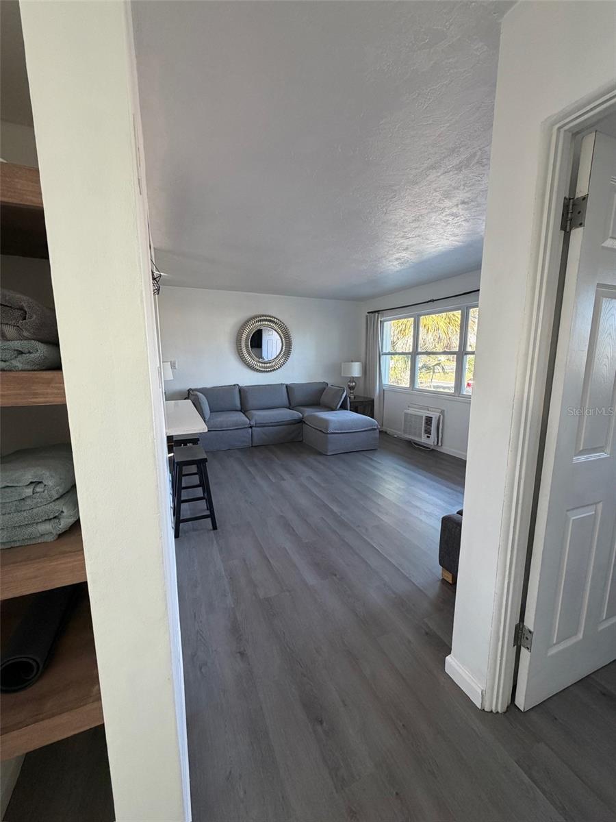 9372 88th Way Property Photo 7