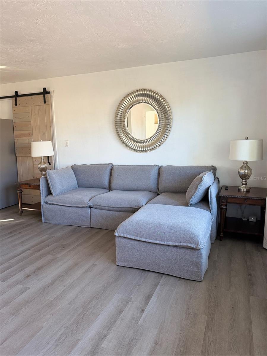 9372 88th Way Property Photo 12