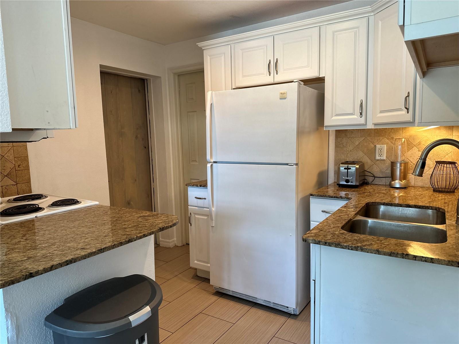 9372 88th Way Property Photo 16