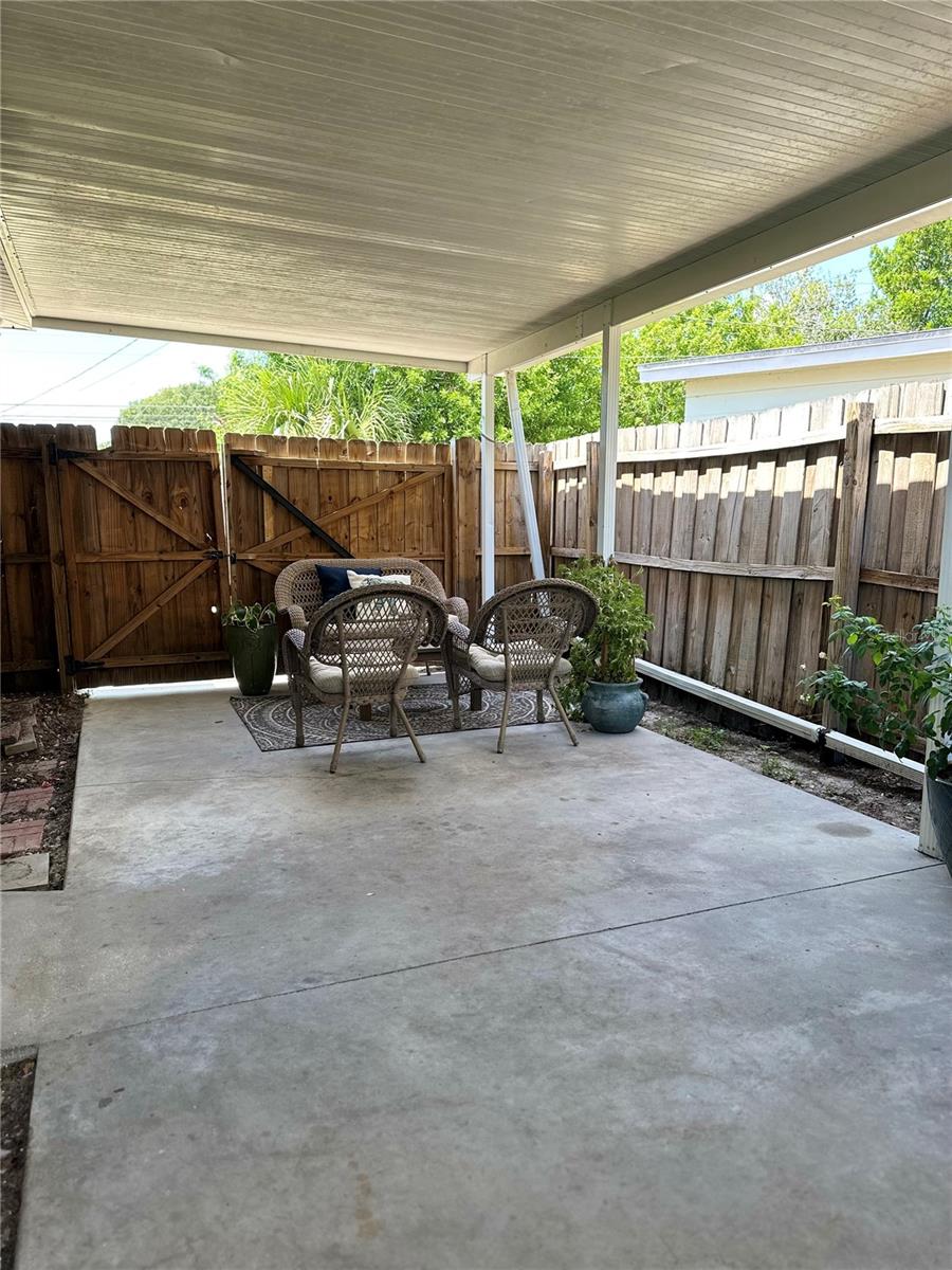 9372 88th Way Property Photo 20