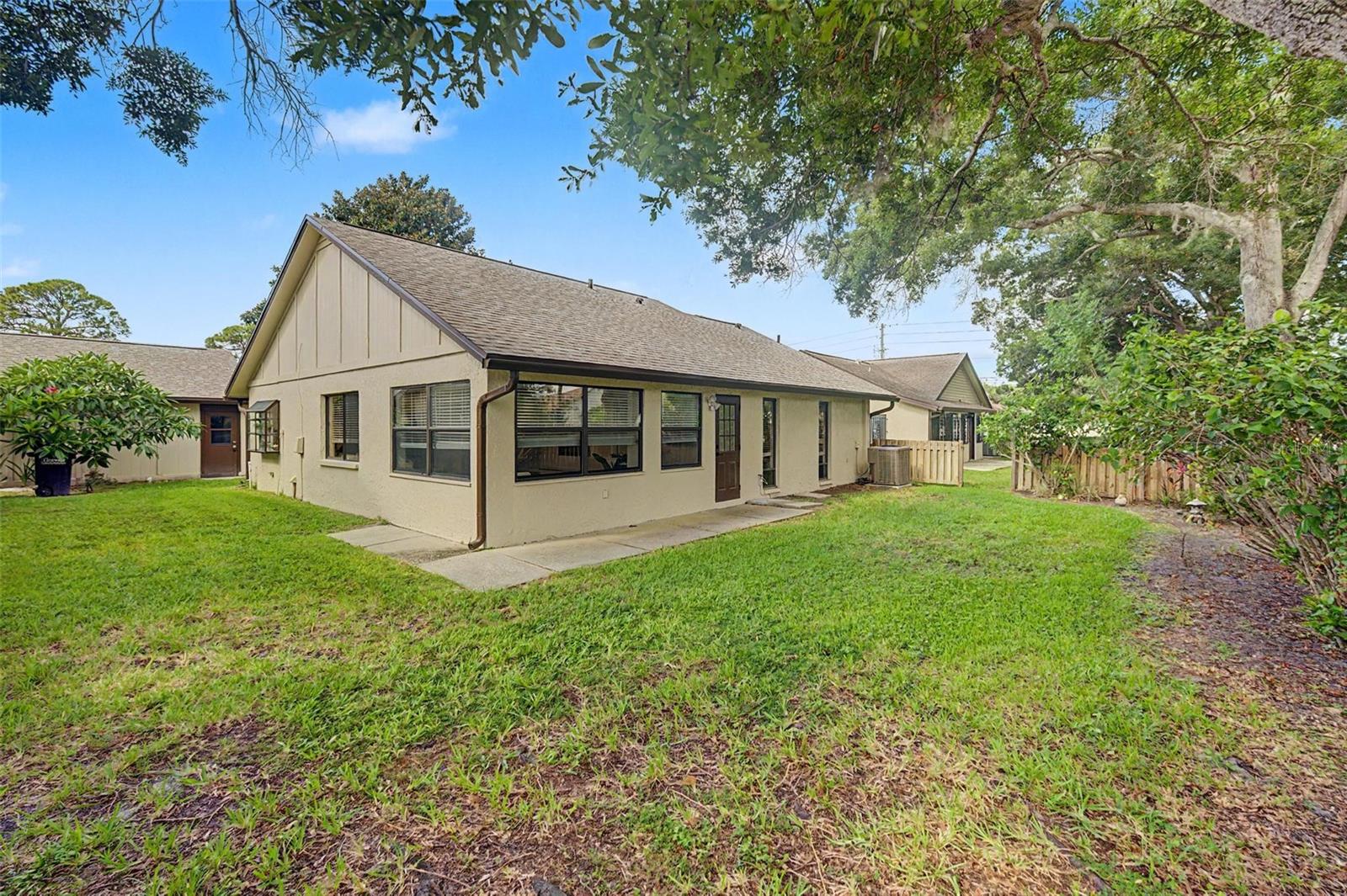 2218 Bay Berry Ln Property Photo 30