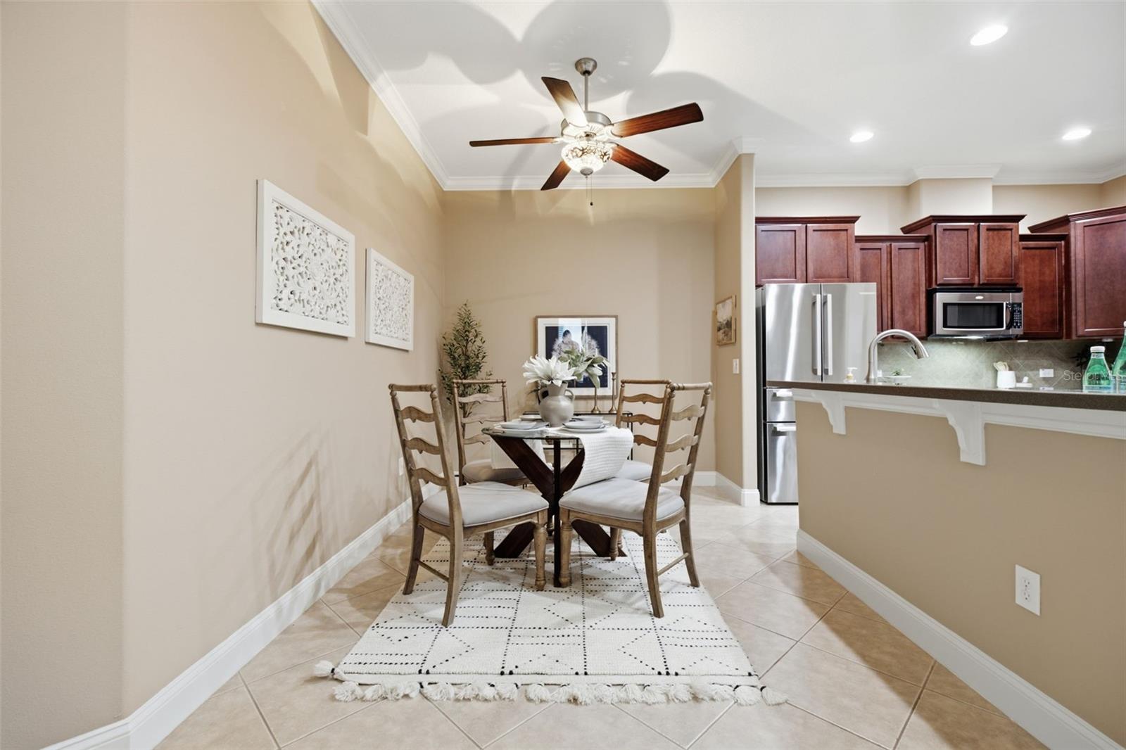 2821 Devonoak Blvd Property Photo 11