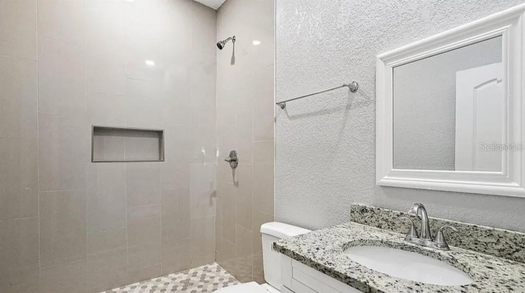 1411 E 24th Ave #b Property Photo 18