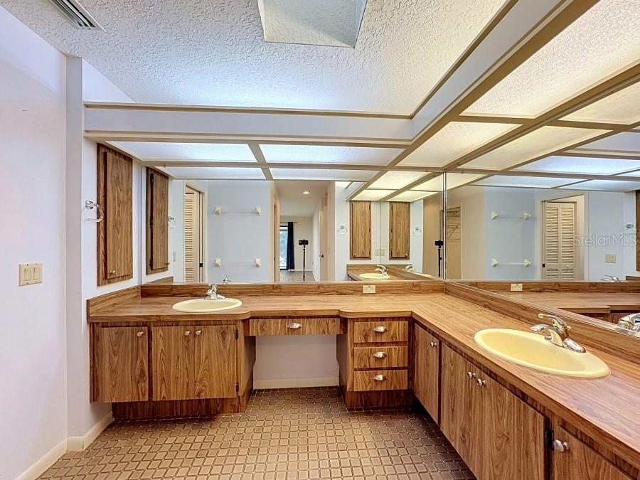 4 Balsam Ct W Property Photo 29