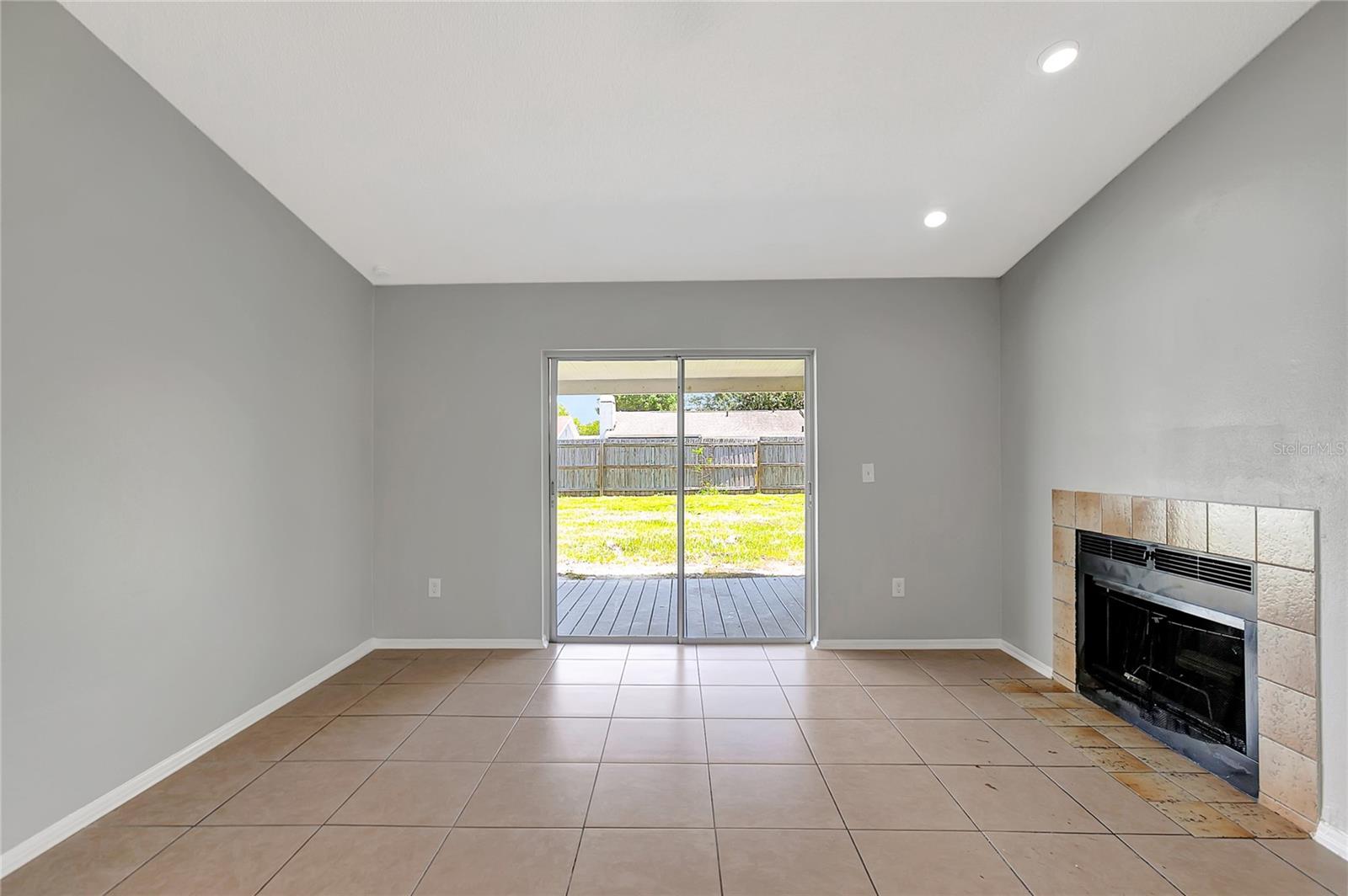 1212 Coolmont Dr Property Photo 7