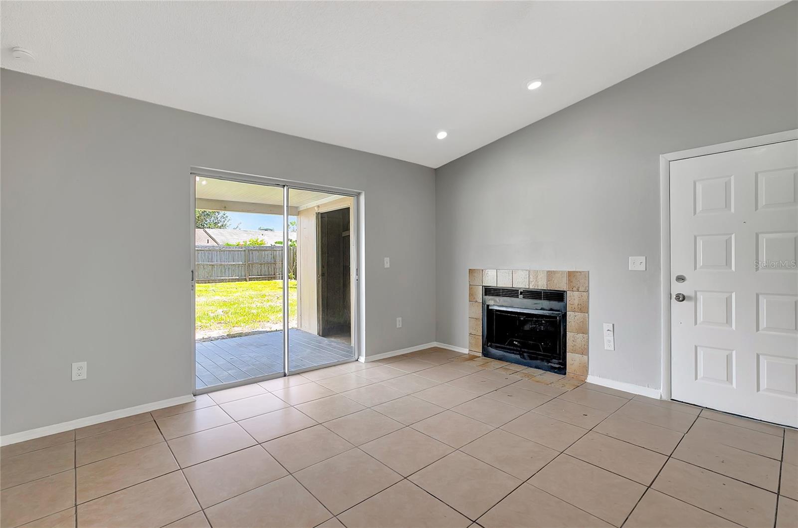 1212 Coolmont Dr Property Photo 8