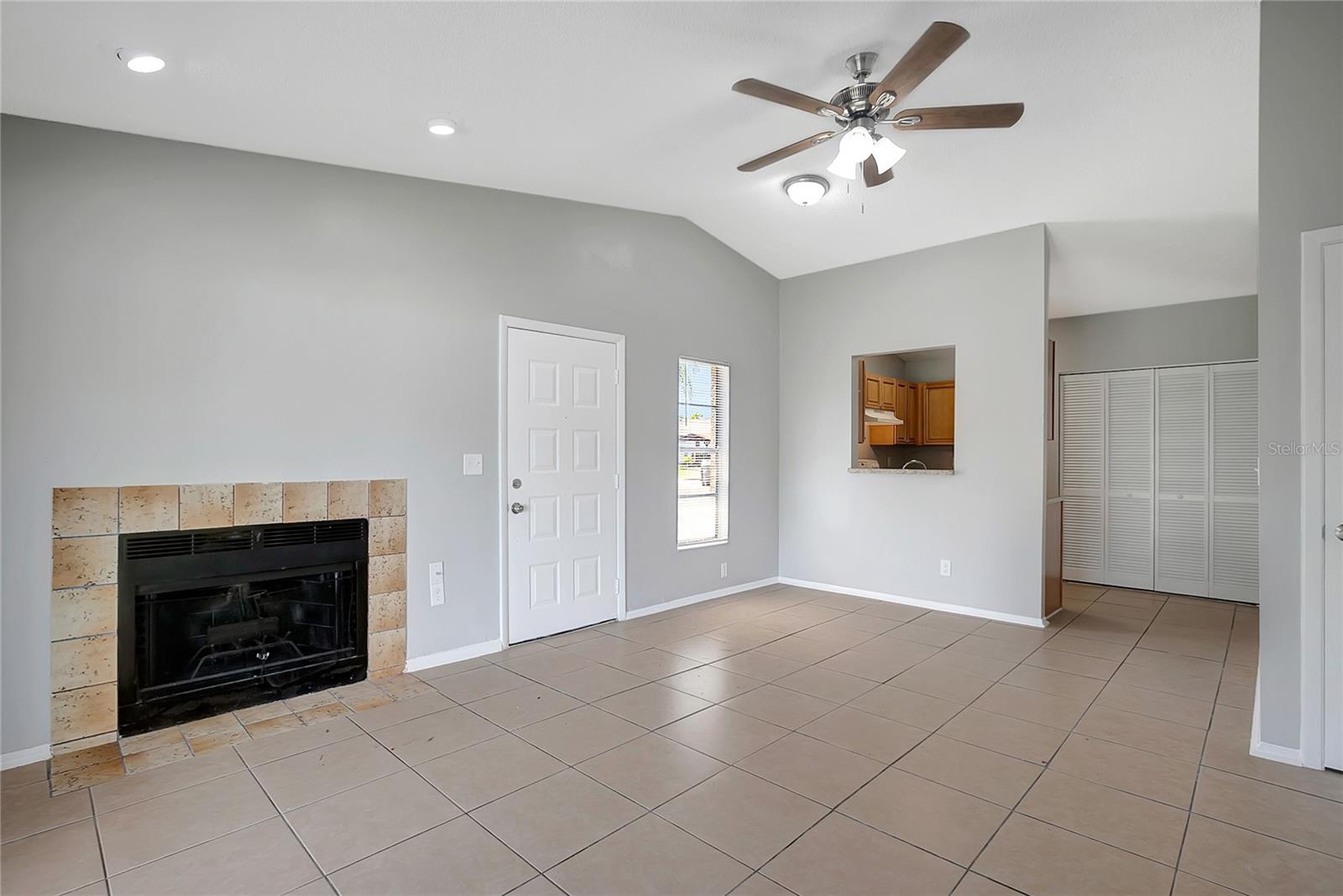 1212 Coolmont Dr Property Photo 9