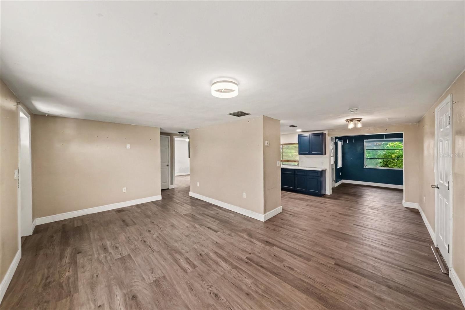 3640 Landale Dr Property Photo 11