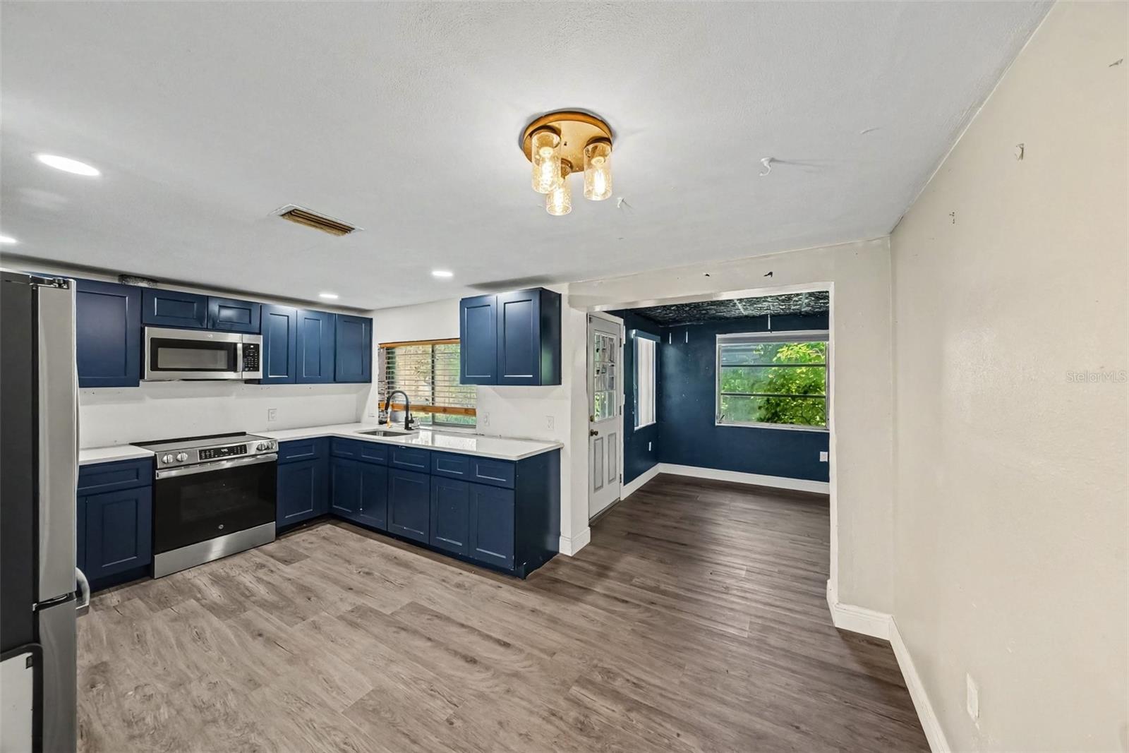 3640 Landale Dr Property Photo 18