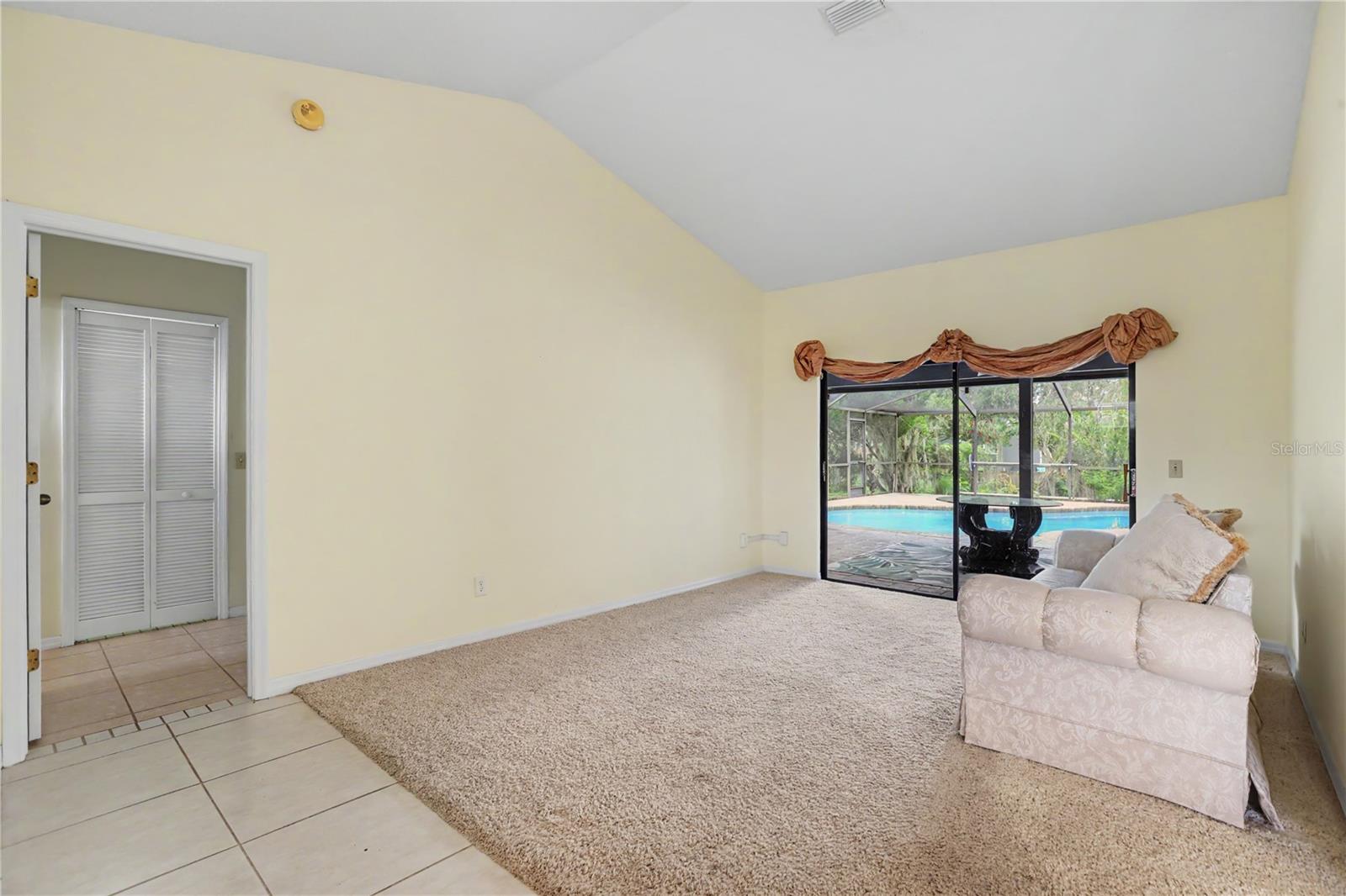 1703 Paddock Dr Property Photo 5
