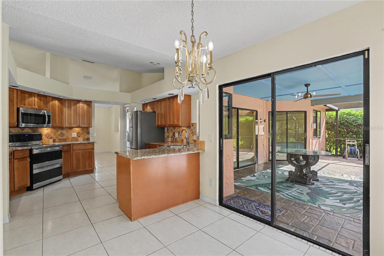1703 Paddock Dr Property Photo 8